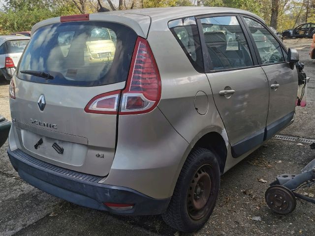 bontott RENAULT SCÉNIC III Jobb első Sárvédő