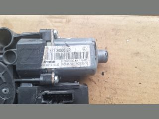 bontott RENAULT SCÉNIC III Jobb hátsó Ablakemelő Motor