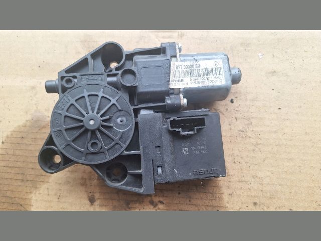 bontott RENAULT SCÉNIC III Jobb hátsó Ablakemelő Motor