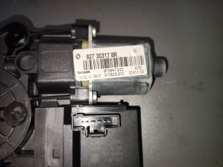 bontott RENAULT SCÉNIC III Jobb hátsó Ablakemelő Motor