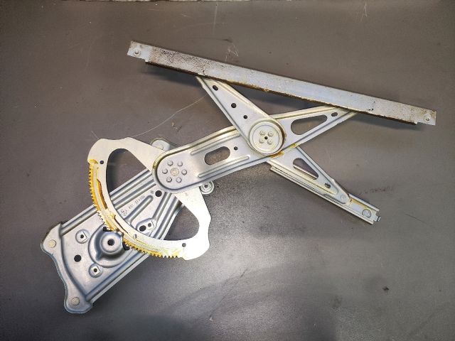 bontott RENAULT SCÉNIC III Jobb hátsó Ablakemelő Szerkezet (Elektromos)