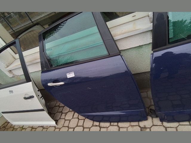 bontott RENAULT SCÉNIC III Jobb hátsó Ajtó (Részeivel)