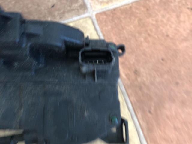 bontott RENAULT SCÉNIC III Jobb hátsó Ajtózár