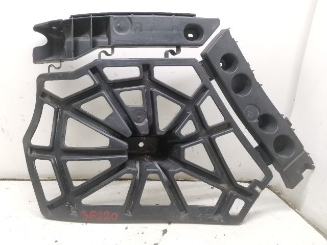 bontott RENAULT SCÉNIC III Jobb hátsó Oldal Lökhárító Tartó (Műanyag)