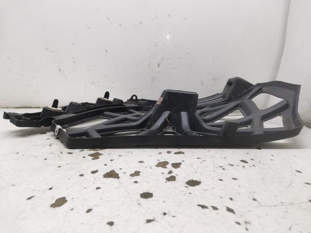 bontott RENAULT SCÉNIC III Jobb hátsó Oldal Lökhárító Tartó (Műanyag)