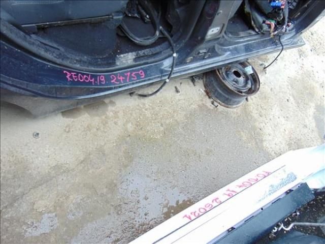 bontott RENAULT SCÉNIC III Jobb Küszöb