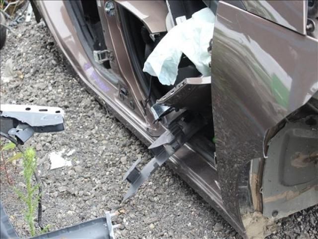 bontott RENAULT SCÉNIC III Jobb Küszöb