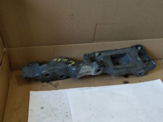 bontott RENAULT SCÉNIC III Jobb Sárvédő Oldaltartó