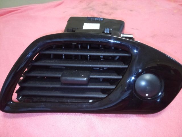 bontott RENAULT SCÉNIC III Jobb Szellőző