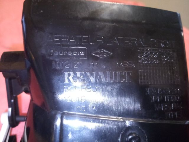 bontott RENAULT SCÉNIC III Jobb Szellőző