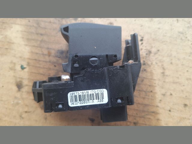 bontott RENAULT SCÉNIC III Kézifék Kapcsoló