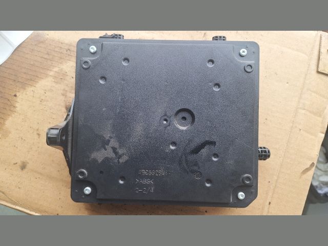 bontott RENAULT SCÉNIC III Komfort Elektronika