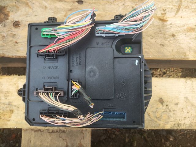 bontott RENAULT SCÉNIC III Komfort Elektronika