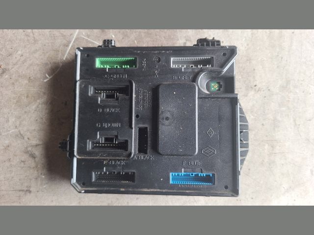 bontott RENAULT SCÉNIC III Komfort Elektronika