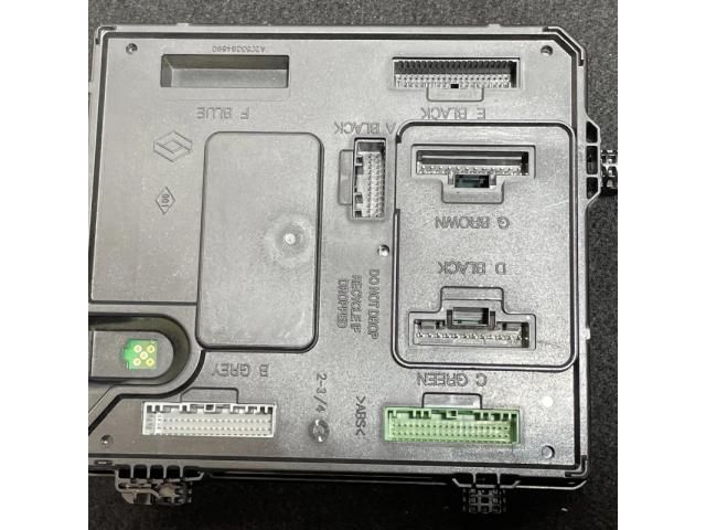 bontott RENAULT SCÉNIC III Komfort Elektronika