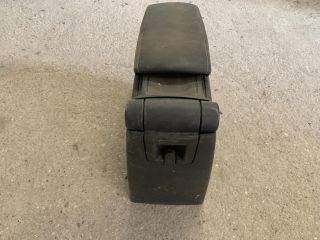 bontott RENAULT SCÉNIC III Könyöklő