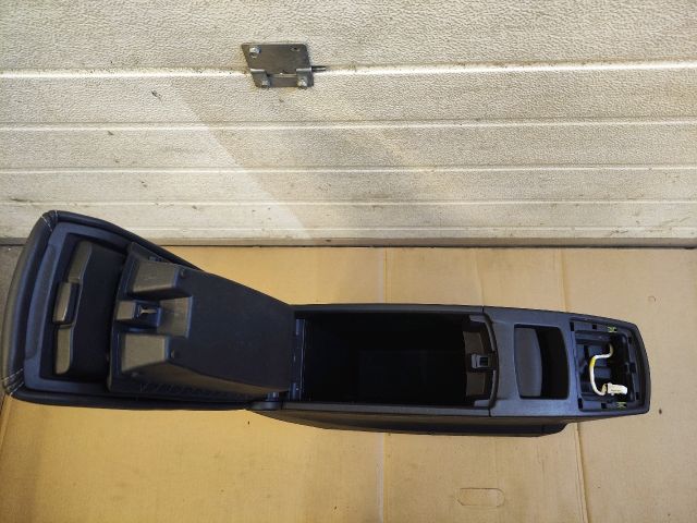 bontott RENAULT SCÉNIC III Könyöklő