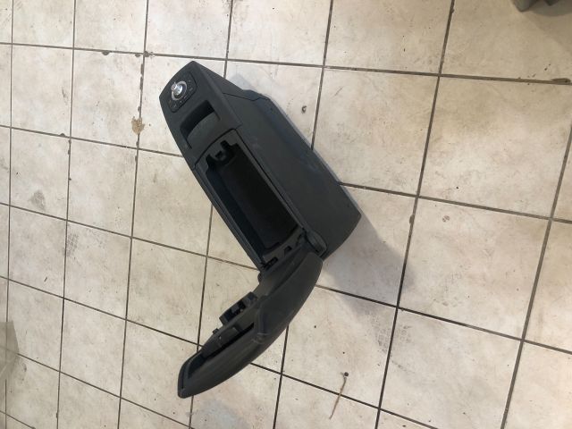 bontott RENAULT SCÉNIC III Könyöklő