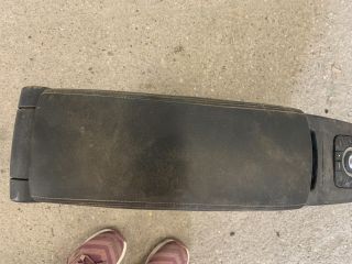 bontott RENAULT SCÉNIC III Könyöklő