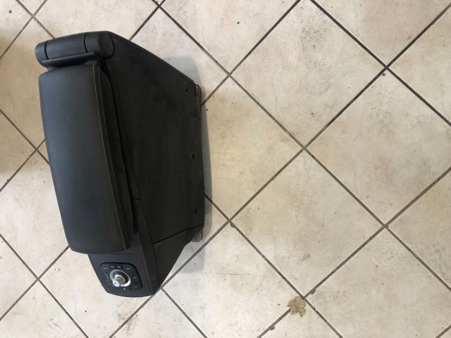 bontott RENAULT SCÉNIC III Könyöklő