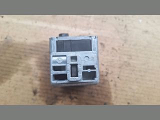 bontott RENAULT SCÉNIC III Kormányzár (Elektromos)