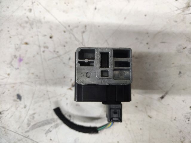 bontott RENAULT SCÉNIC III Kormányzár (Elektromos)