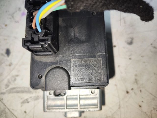 bontott RENAULT SCÉNIC III Kormányzár (Elektromos)