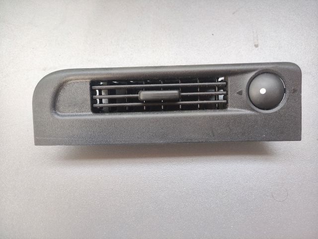 bontott RENAULT SCÉNIC III Középső Bal Szellőző