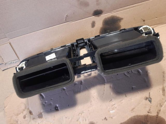 bontott RENAULT SCÉNIC III Középső Szellőző