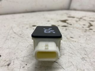 bontott RENAULT SCÉNIC III Központi Ütközés Érzékelő