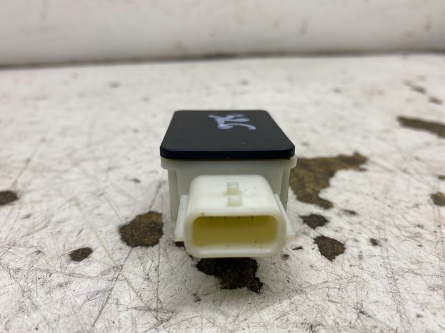 bontott RENAULT SCÉNIC III Központi Ütközés Érzékelő