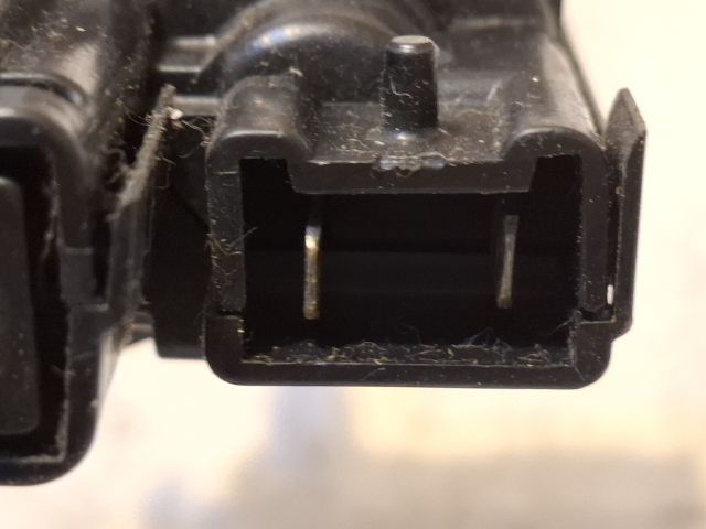 bontott RENAULT SCÉNIC III Központizár Motor Tankajtó