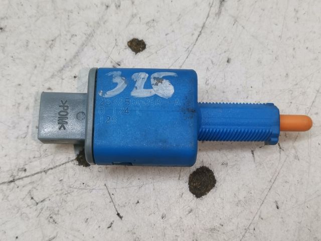 bontott RENAULT SCÉNIC III Kuplung Pedál Kapcsoló