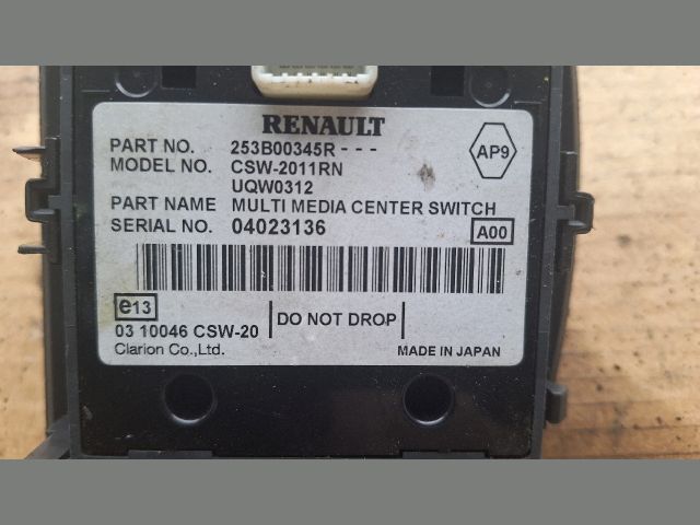 bontott RENAULT SCÉNIC III Média Kapcsoló