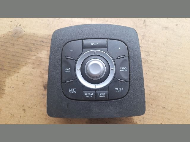 bontott RENAULT SCÉNIC III Média Kapcsoló