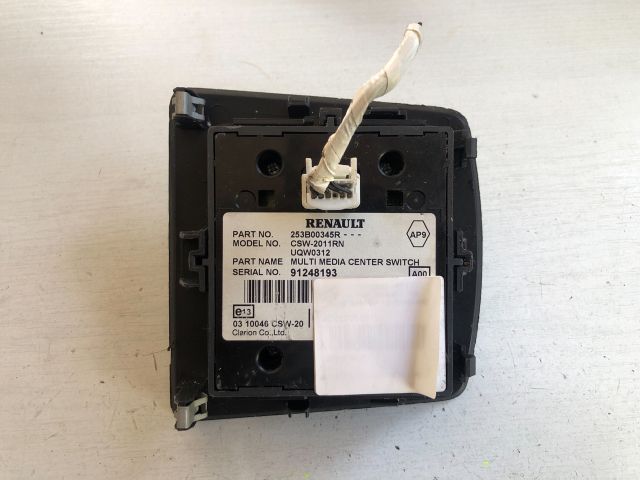 bontott RENAULT SCÉNIC III Multimédia Vezérlő