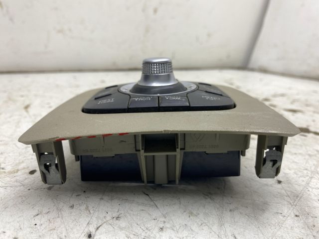 bontott RENAULT SCÉNIC III Multimédia Vezérlő