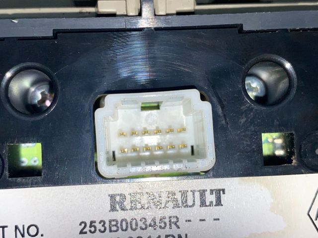 bontott RENAULT SCÉNIC III Multimédia Vezérlő