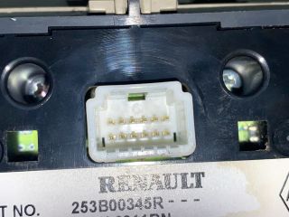 bontott RENAULT SCÉNIC III Multimédia Vezérlő