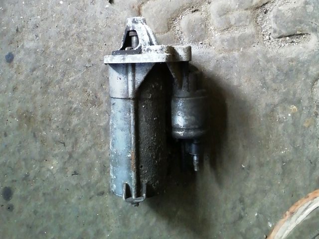 bontott RENAULT SCÉNIC III Önindító