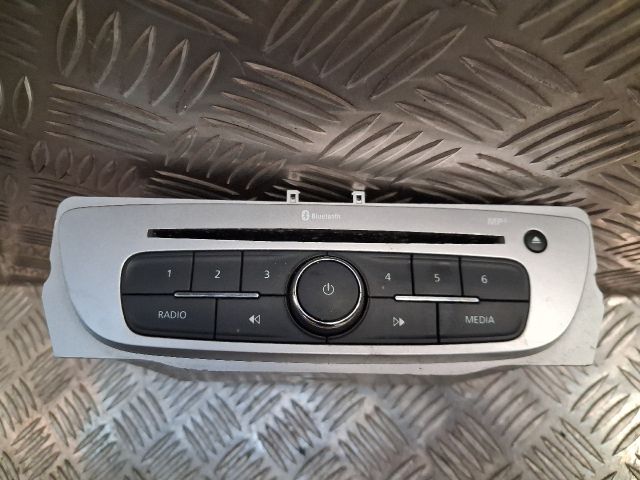 bontott RENAULT SCÉNIC III Rádió / CD