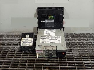 bontott RENAULT SCÉNIC III Rádió / CD