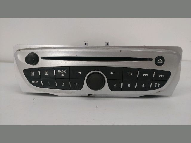 bontott RENAULT SCÉNIC III Rádió / CD