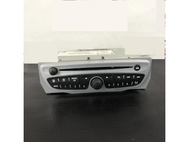 bontott RENAULT SCÉNIC III Rádió / CD