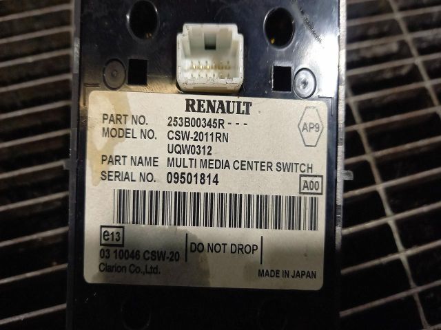 bontott RENAULT SCÉNIC III Rádió / CD