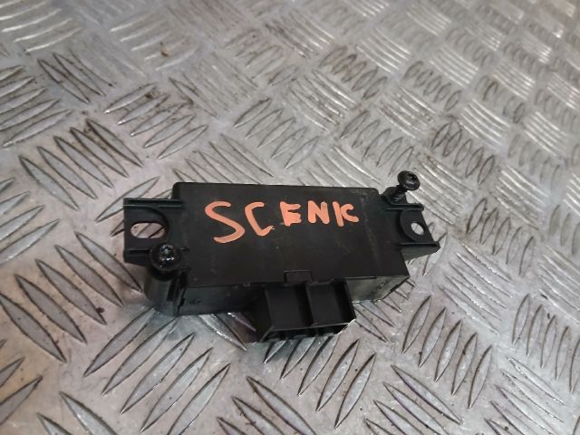 bontott RENAULT SCÉNIC III Tolatóradar Elektronika