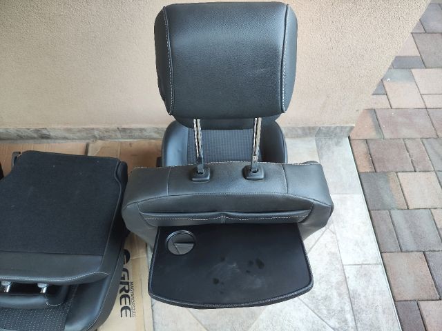 bontott RENAULT SCÉNIC III Ülés Szett