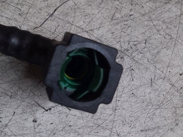 bontott RENAULT SCÉNIC III Üzemanyagcső