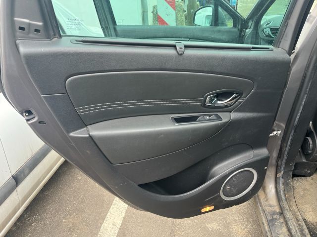 bontott RENAULT SCÉNIC III Váltószoknya