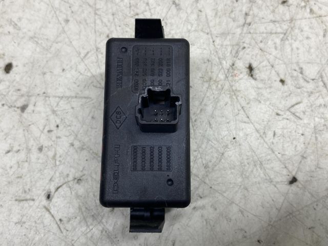 bontott RENAULT SCÉNIC III Vészvillogó Kapcsoló